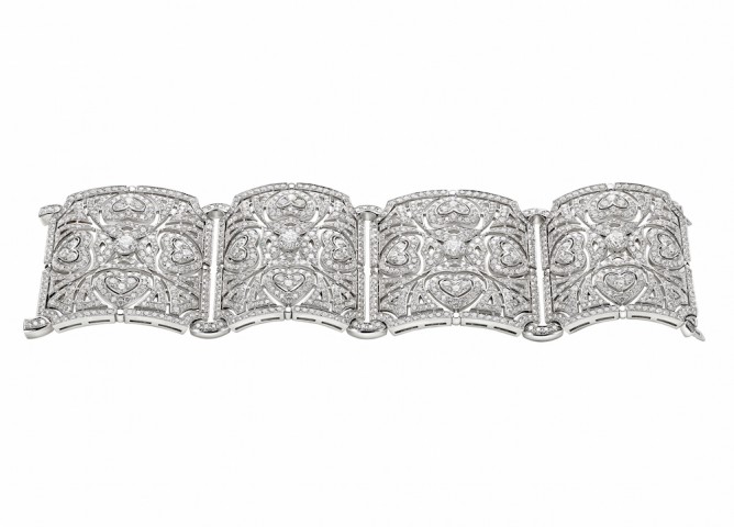 Bracelet coeurs en diamants taille brillant Collection" Jardins à l'italienne"  Bulgari Haute Joaillerie