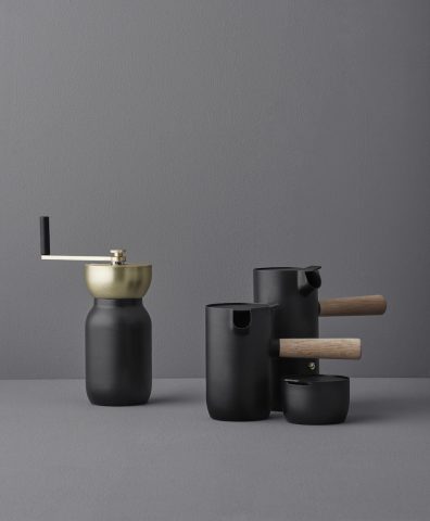 Moulin à café, cafetière expresso à col, pichet à lait, sucrier en acier mat collection "Nordic" design Daniel Debiasi & Federico Sandra, Stelton