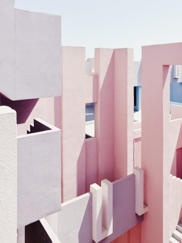 La Muralla Roja conçue à Calp en Espagne par l'architecte Ricardo Bofill