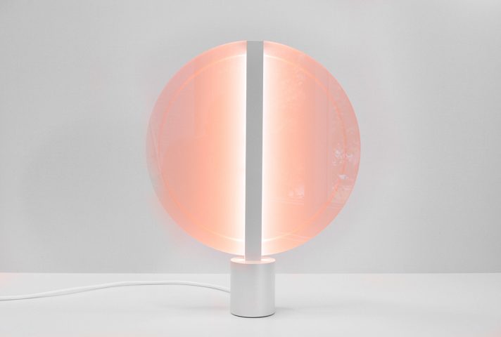 Lampe "Sun Lights" aluminium et acier laqué perlé, LED, acrylique, design Fabian Zeijler