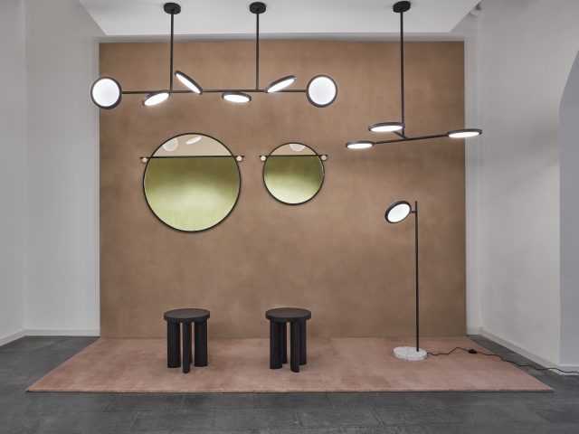 Suspensions lumineuses Discus miroirs Abal Stools Orbit, Matter Made