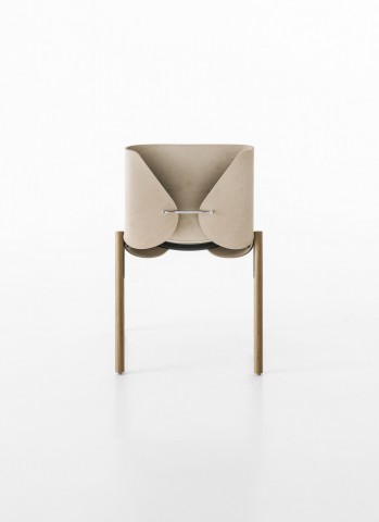 Chaise 1085 cuir Bartoli Design, Kristalia