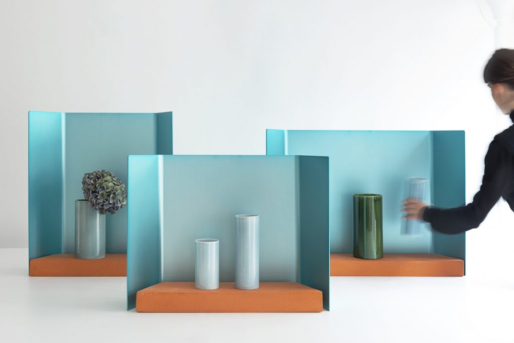 vases Fenêtre en faïence, fonte d'aluminim et terre cuite design Ronan et Erwan Bouroullec pour Maison Matisse